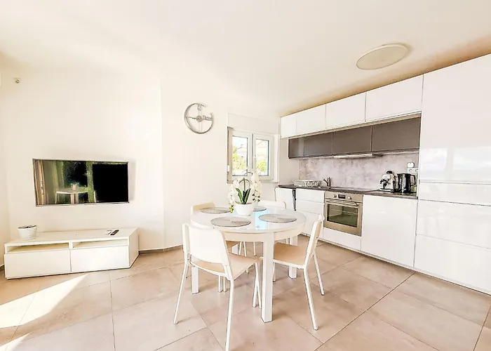 Monika-2 By Interhome アパート